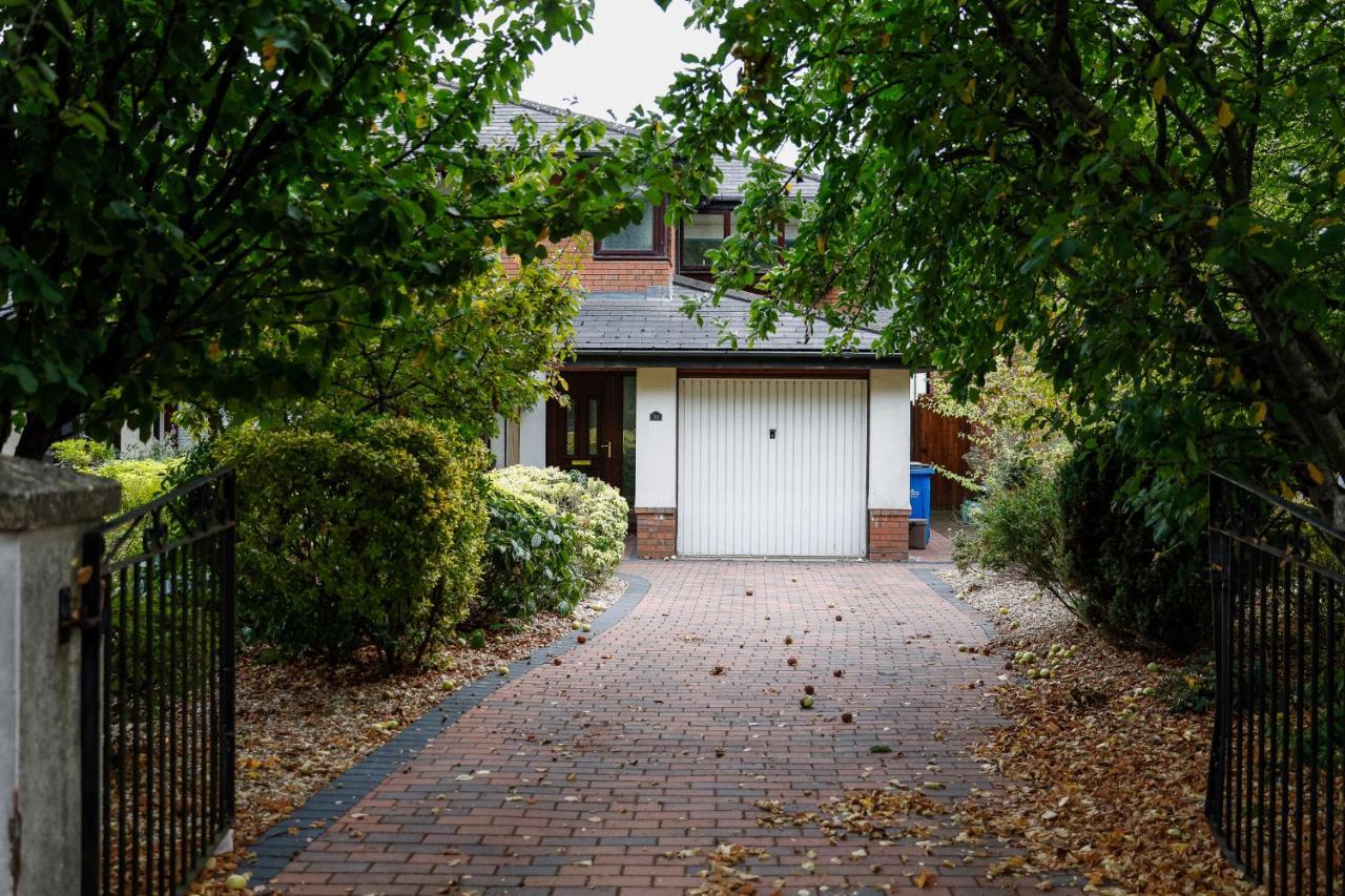 Stylish Family Home In Desirable Penylan + Parking คาร์ดิฟฟ์ ภายนอก รูปภาพ
